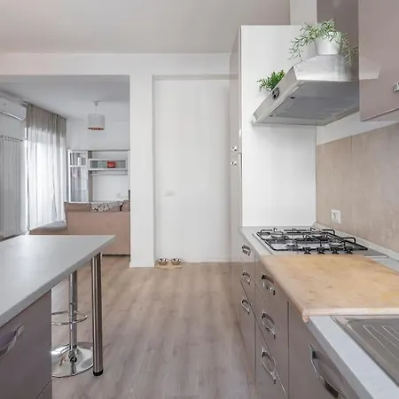 Apartment Cozy Appartament 1 Min From New Mm4 Argonne
