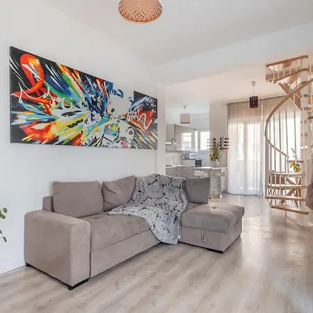 Cozy 1 Min From New Mm4 Argonne Milán